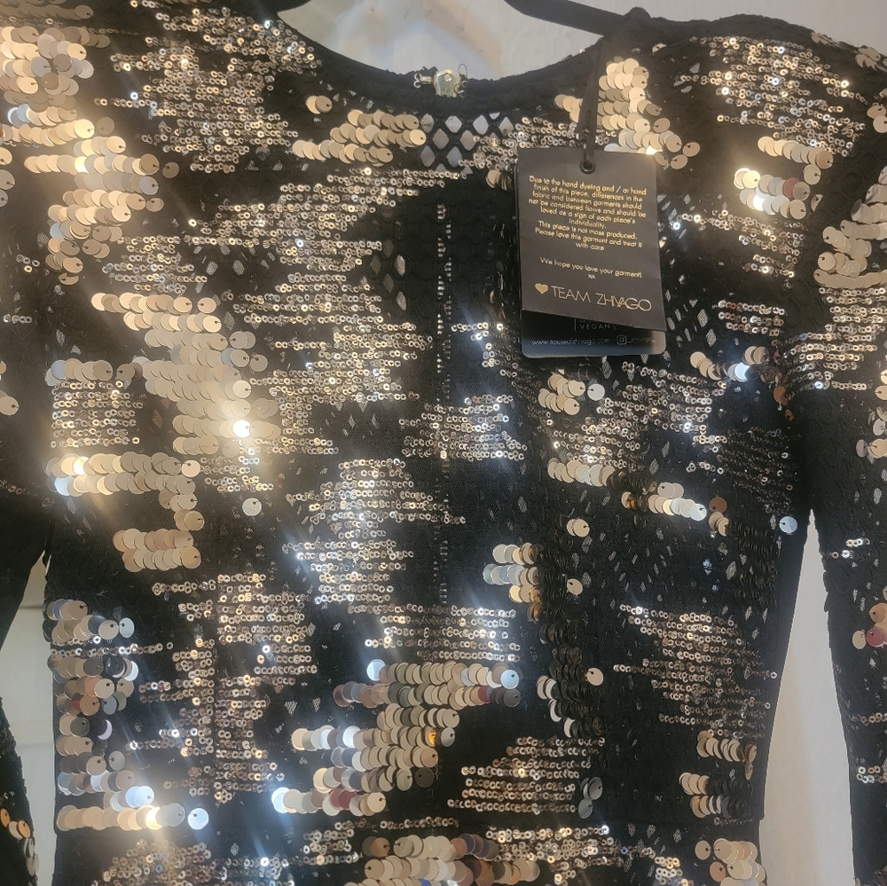 BEUTIFUL HOLIDAY  DRESS NWT FOR CHRISTMAS AND NEW YEAR OR ANY EVENT